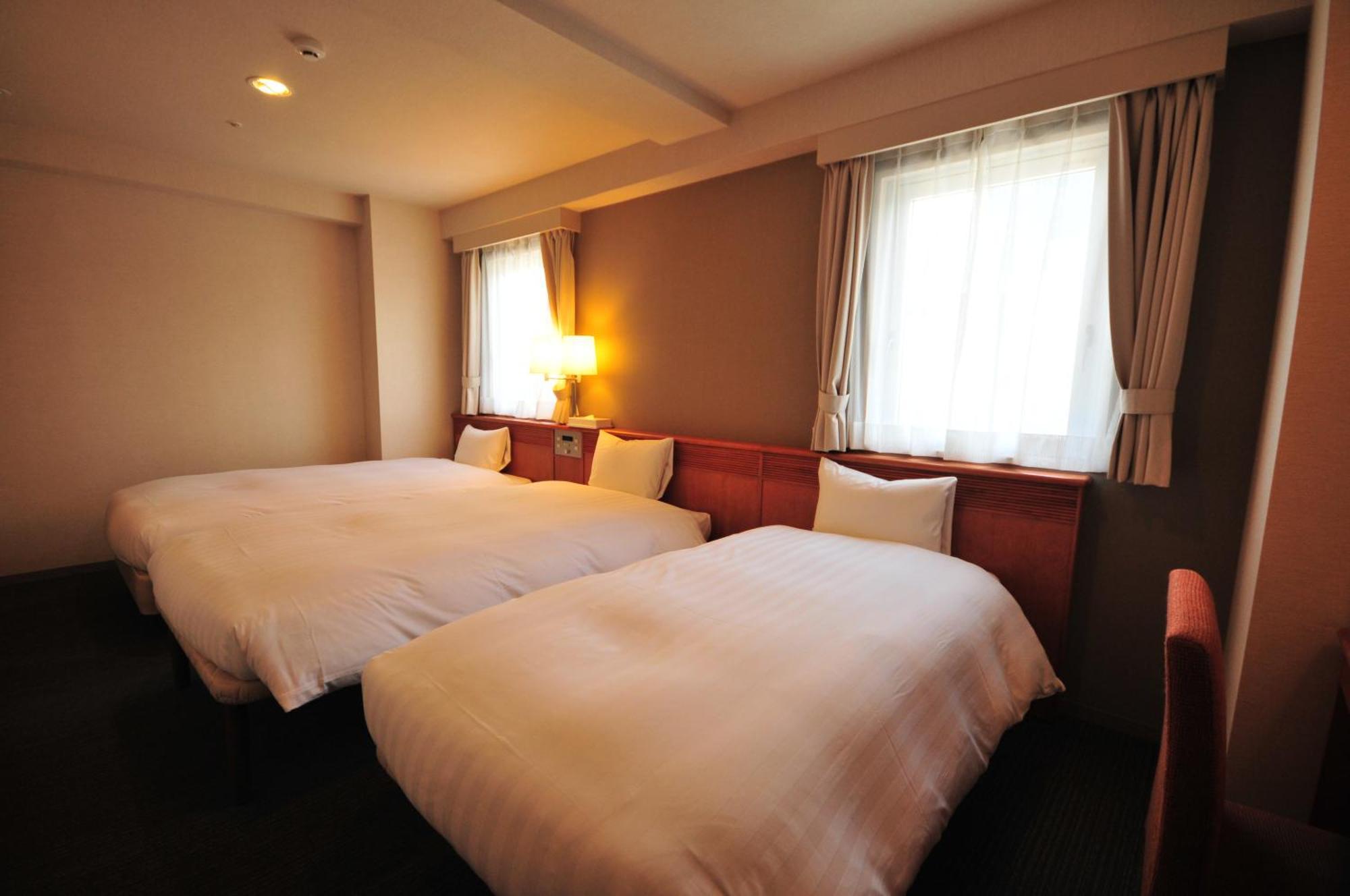 Hotel Premium Green Plus Sendai Quarto foto